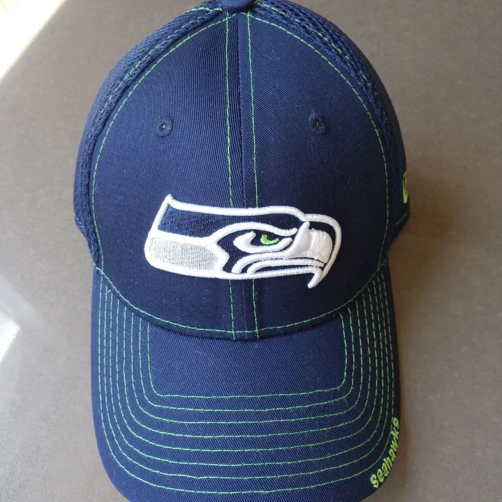 Seattle Seahawks Navy Blue New Era 39Thirty S/M Cap Hat
